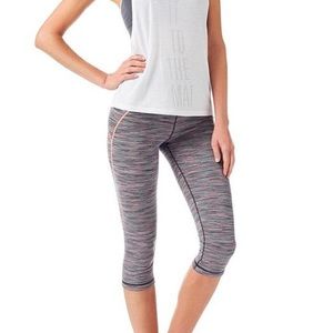 Visama 3/4 Yoga Leggings in Space Dye or Black Reversible